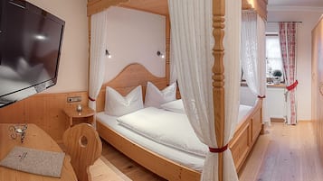 3 bedrooms, internet, bed sheets