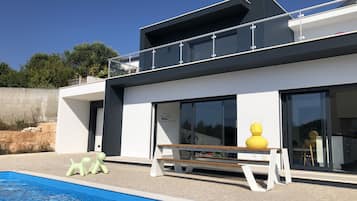 Piscina externa, piscina aquecida