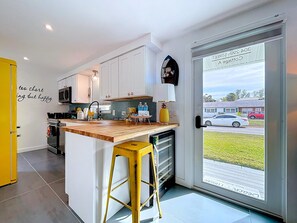Fridge, microwave, oven, stovetop - Charming, Family Friendly Newly Renovated Duplex on Holmes Beach (Holmes Beach)