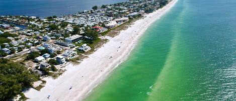 Nära stranden och strandhanddukar