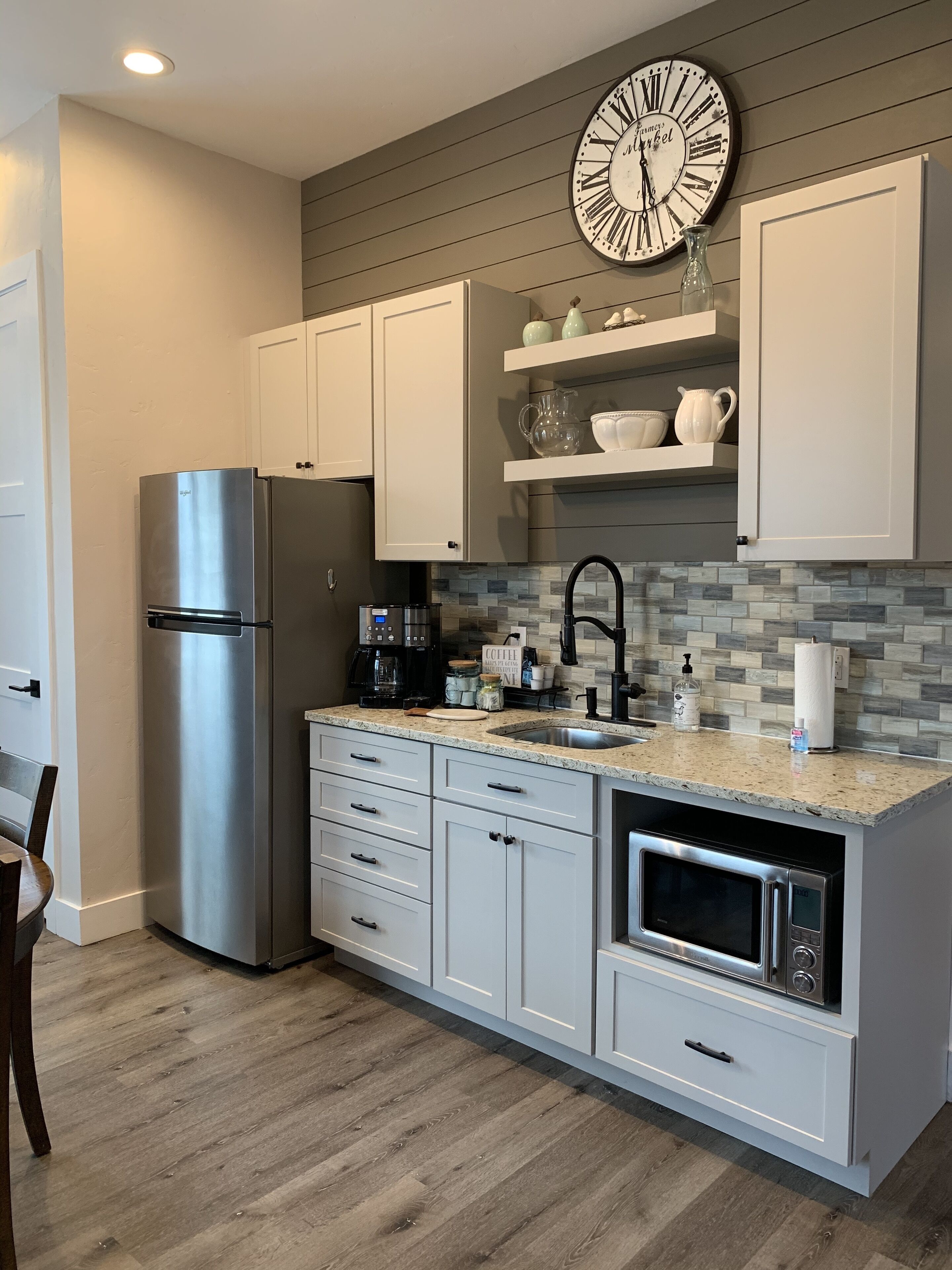 Modern and comfortable farmhouse with rustic elegance in Fredericksburg, TX