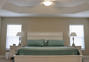 3 bedrooms, iron/ironing board, WiFi, bed sheets