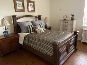 3 bedrooms, desk, iron/ironing board, WiFi