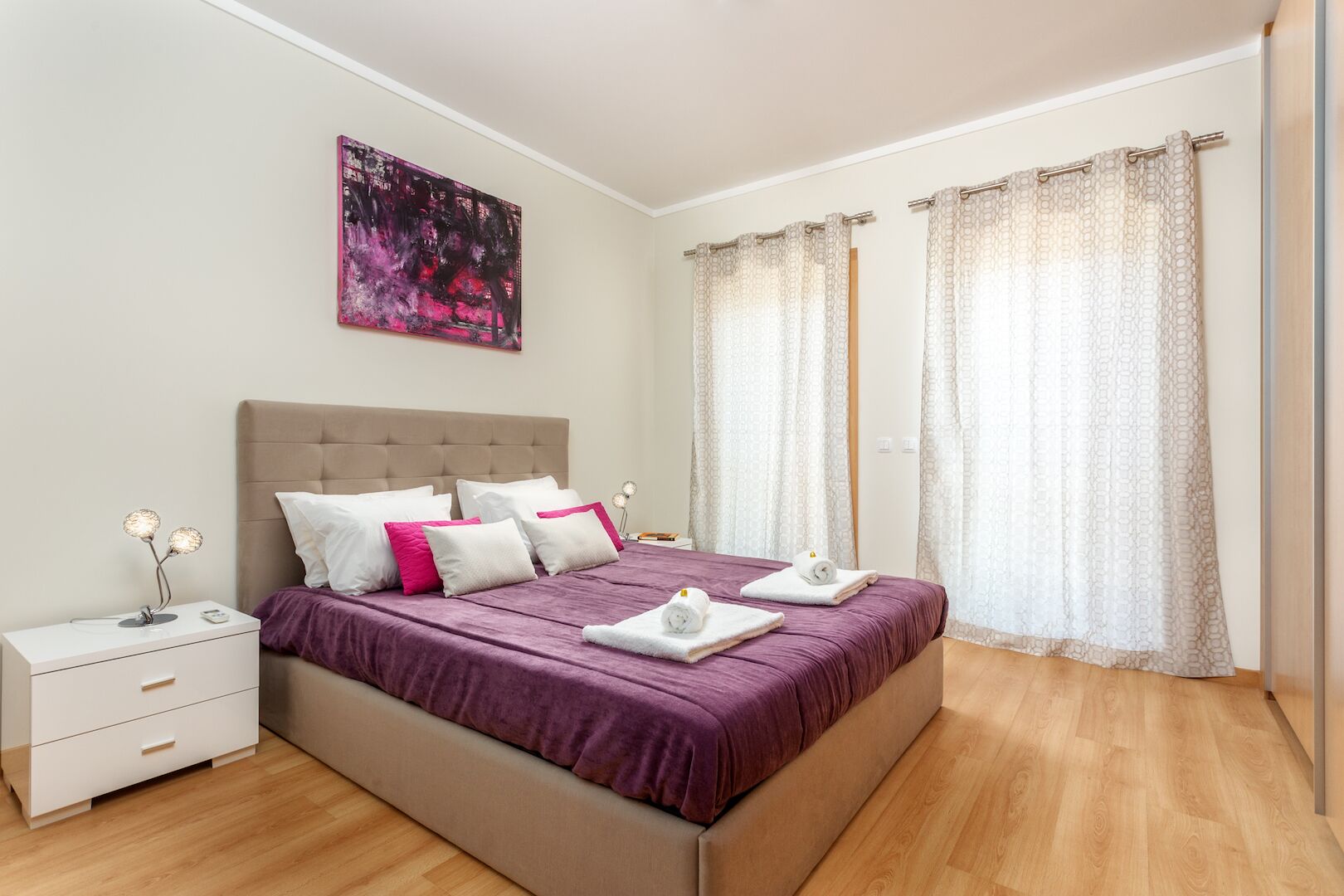 Luxury 1-Bedroom with Rooftop Pool & Ria Formosa View, Village Marina, Olhão