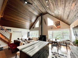 Dining - Charming Mountain Cabin Sleeps 12 (Sandpoint)