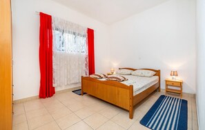 1 bedroom, free WiFi, bed sheets