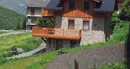 CHALET LEOPAUL - LES 3 VALLEES - LES MENUIRES - VAL THORENS - LIEU DIT PRARANGER