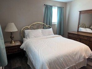 2 soverom, strykejern/-brett, wi-fi og sengetøy