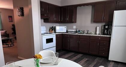 Apt 3 Comfortable and Convenient