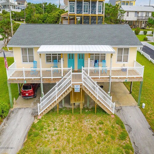 Surf Sounds Beach Retreat, Completely Renovated, Enter your Relaxation Zone.  