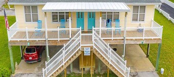 Surf Sounds Beach Retreat, Completely Renovated, Enter your Relaxation Zone.