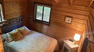 2 habitaciones, tabla de planchar con plancha y cuna de viaje