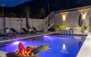 Pool - Gorgeous home in Cesarica (Cesarica)