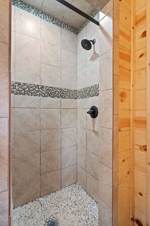Shower, towels
