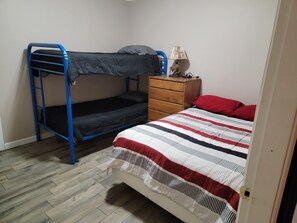 1 habitación, wifi gratis y ropa de cama