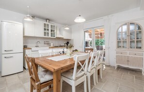 Fridge, stovetop, dishwasher, coffee/tea maker - Awesome home in Cesarica with sauna (Cesarica)