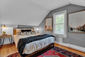 4 Schlafzimmer, Schreibtisch, Bügeleisen/Bügelbrett, Reisekinderbett
