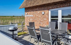 Outdoor dining - Awesome home in Dagebüll with WiFi (Dagebüll)