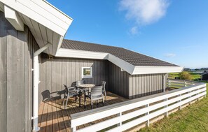 Outdoor dining - Beautiful home in Nordborg with WiFi (Nordborg)