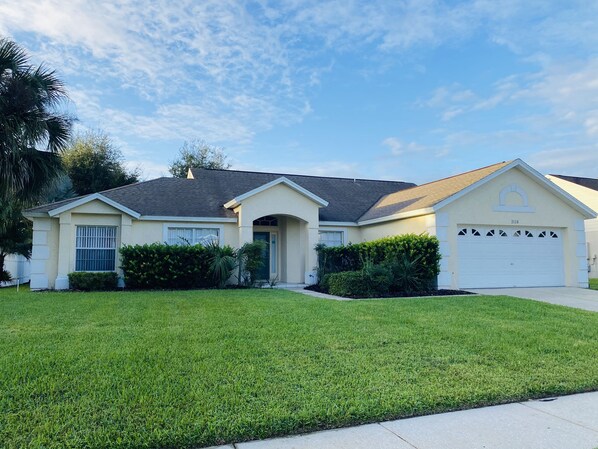 Exterior - Annes Luxury Pool Home (Clermont)