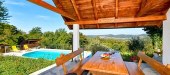 3 bedroom beautiful home in Piscanovec