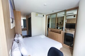 One Bedroom Apartment | 1 Schlafzimmer, Schreibtisch, Verdunkelungsvorhänge