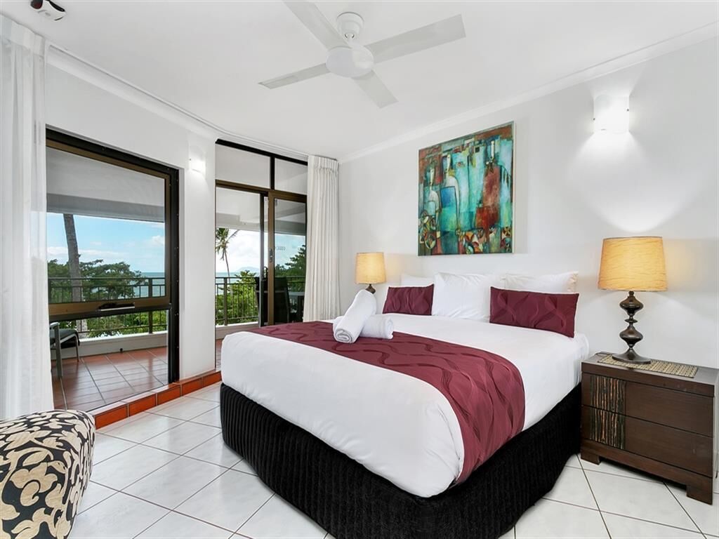 Superior Seaview 3 Bedrooms Apartment