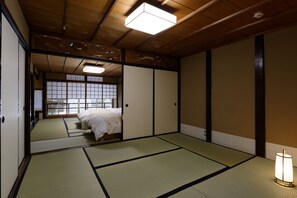 Private Vacation Home | 1 bedroom, free WiFi - Kyoto Nijo Sawaragi no Yado (Kyoto)