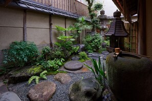 Private Vacation Home | Terrace/patio