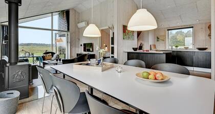 Pet friendly home in Grenaa with WiFi