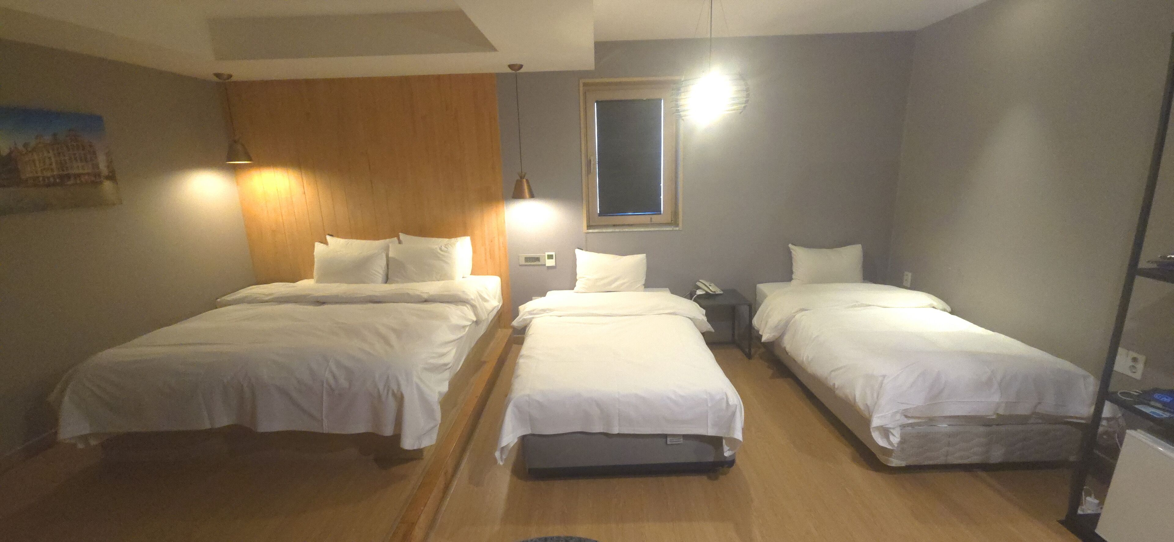 Værelse til 4 personer | Gratis Wi-Fi, sengetøj