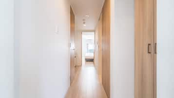 Chambre Quadruple Deluxe, plusieurs lits, non-fumeur, vue ville