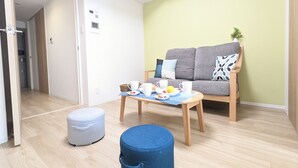 Comfort Apartment, 2 Double Beds, Non Smoking | Living area | 43-inch flat-screen TV with digital channels, TV