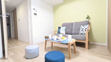 Comfort Apartment, 2 Double Beds, Non Smoking | Living area | 43-inch flat-screen TV with digital channels, TV