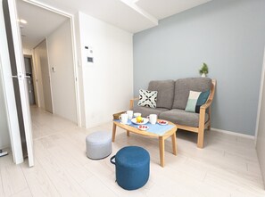 Appartement supérieur, 3 lits jumeaux, non-fumeur | Literie de qualité, rideaux d’obscurcissement, fer et planche à repasser