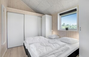 4 Schlafzimmer, Reisekinderbett, kostenloses WLAN