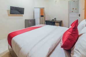 Room - OYO 2010 Satria Guest House (Ambon)