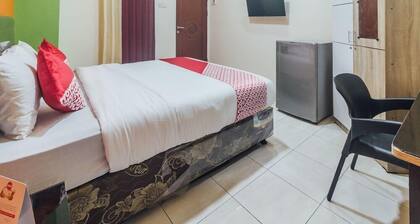 OYO 2010 Satria Guest House