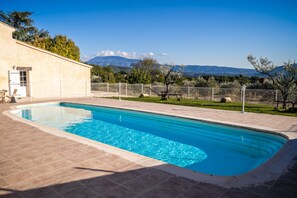 Outdoor pool - Provençal gîte with view of Mont Ventoux for 8 people (Vaison-la-Romaine)