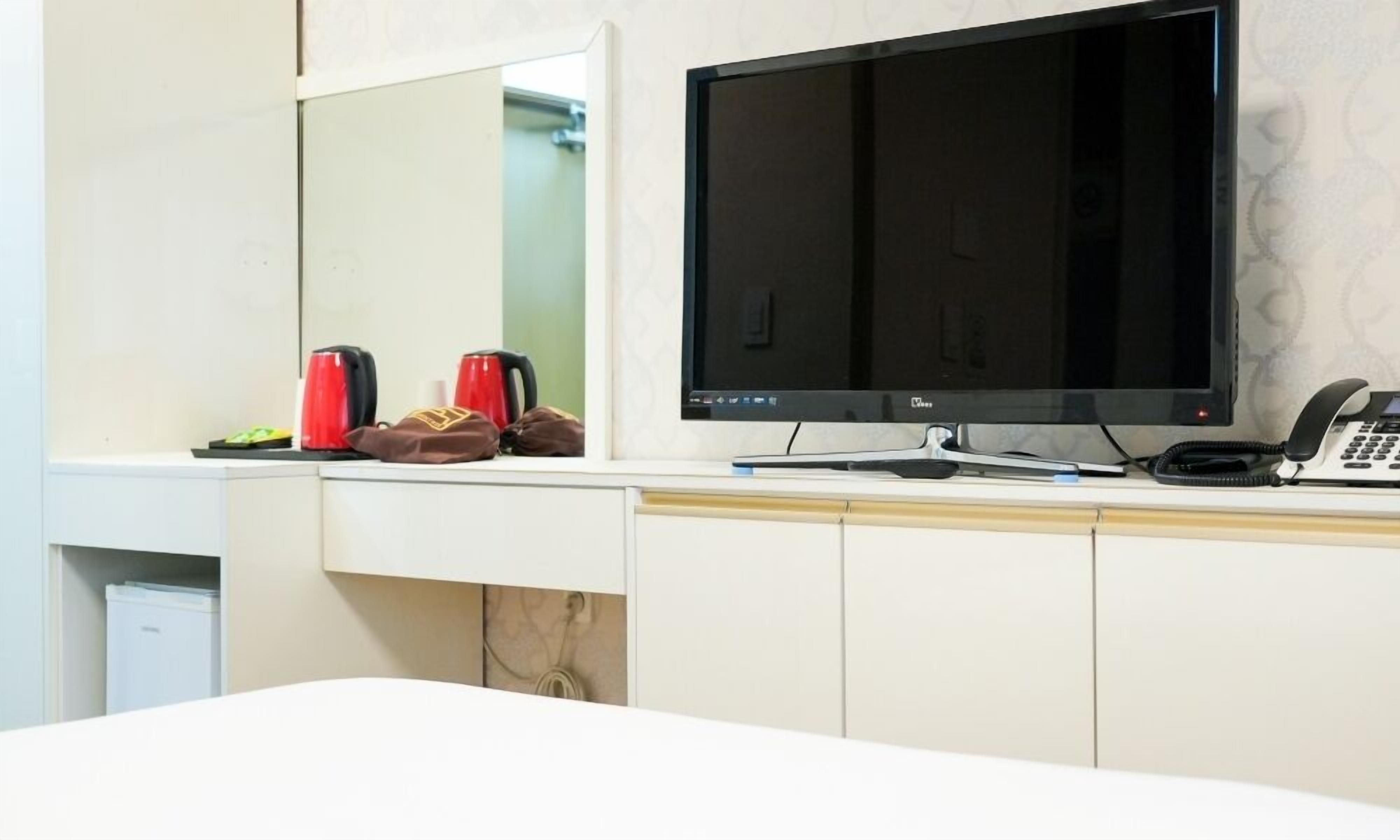 Deluxe Double Room | Free WiFi, bed sheets