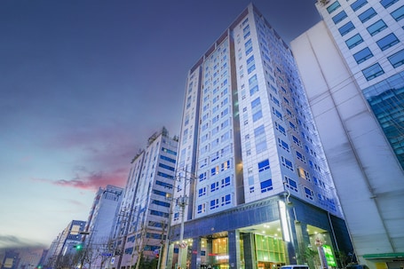 Hotel Aventree Yeouido