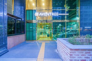 Exterior - Hotel Aventree Yeouido (Seoul)