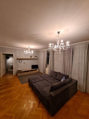 Kamar Double | Setrika/meja setrika dan Wi-Fi gratis