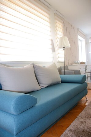 Basic Studio, 1 Bedroom | Living room - Nikolajevska (Novi Sad)