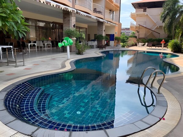 Pool - Siam Platinum Pattaya (Pattaya)