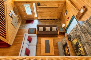 Smart TV, fireplace, DVD player