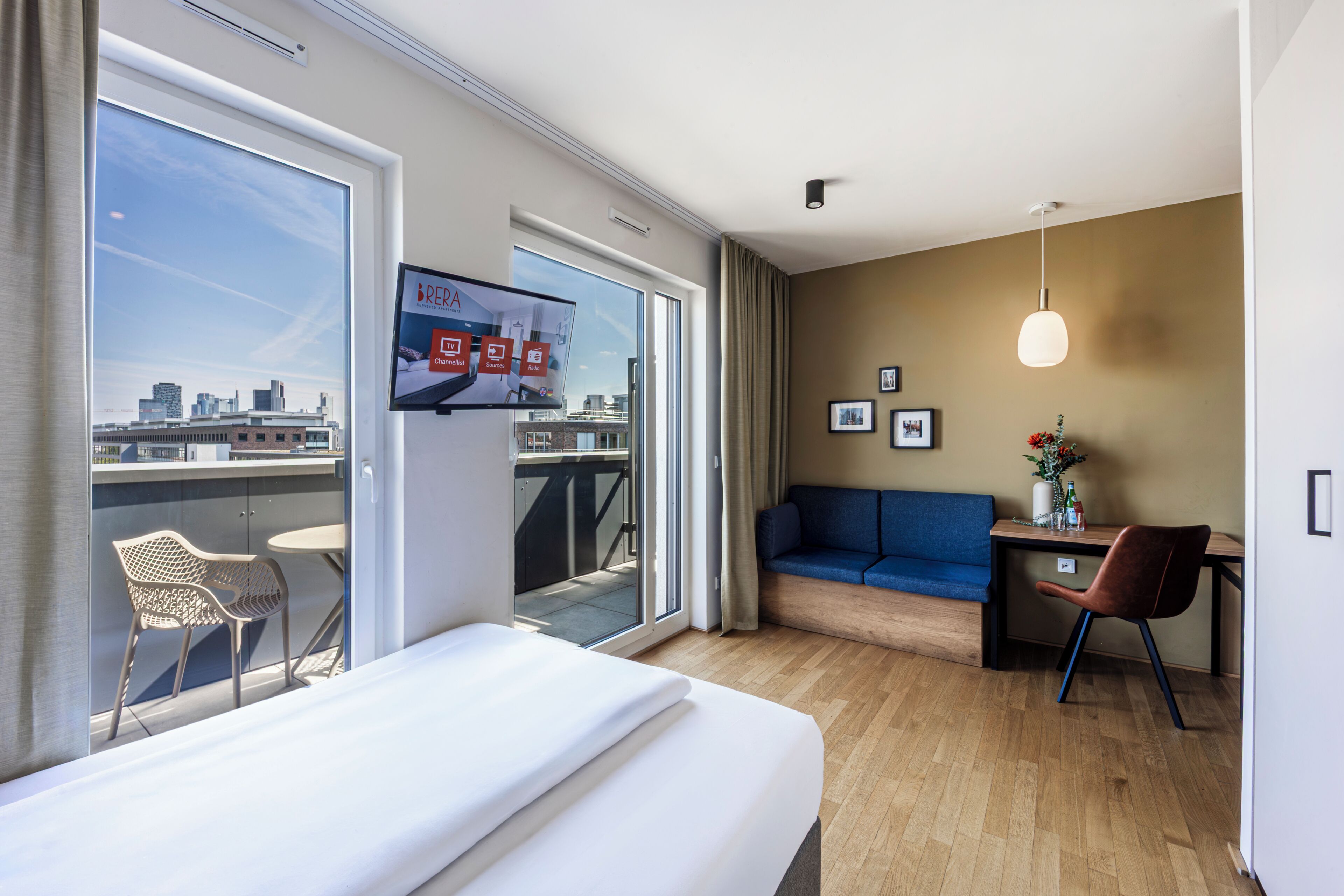 Apartment S - Queen bed and terrace | Hypo-allergenic bedding, desk, laptop workspace, blackout curtains