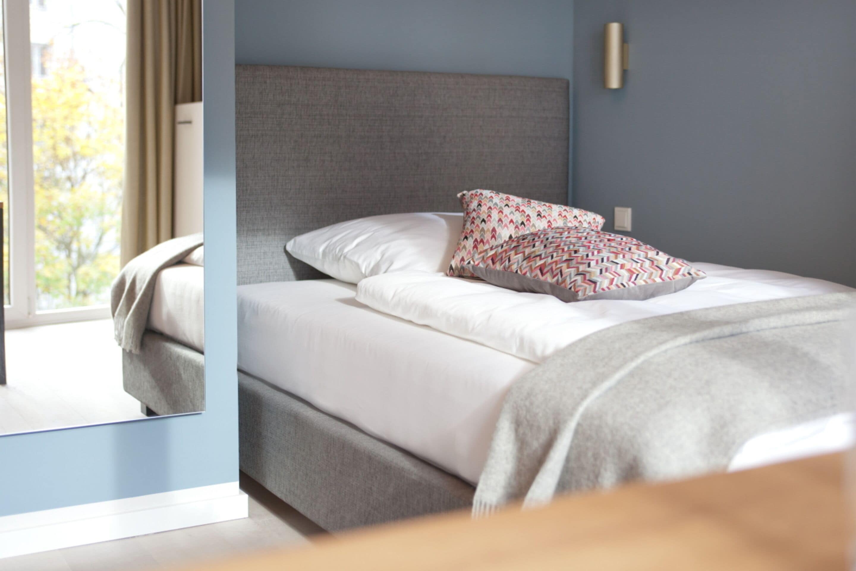 Studiolejlighed (Cosy Apartment) | Skrivebord, arbejdsområde til bærbare computere, mørklægningsgardiner