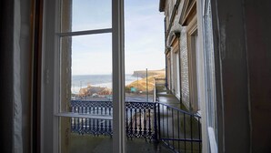 Apartment | Balcony - No.10 Zetland (Saltburn-by-the-Sea)
