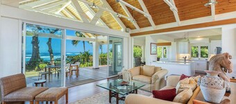 Luxury Beachfront Home in Haena